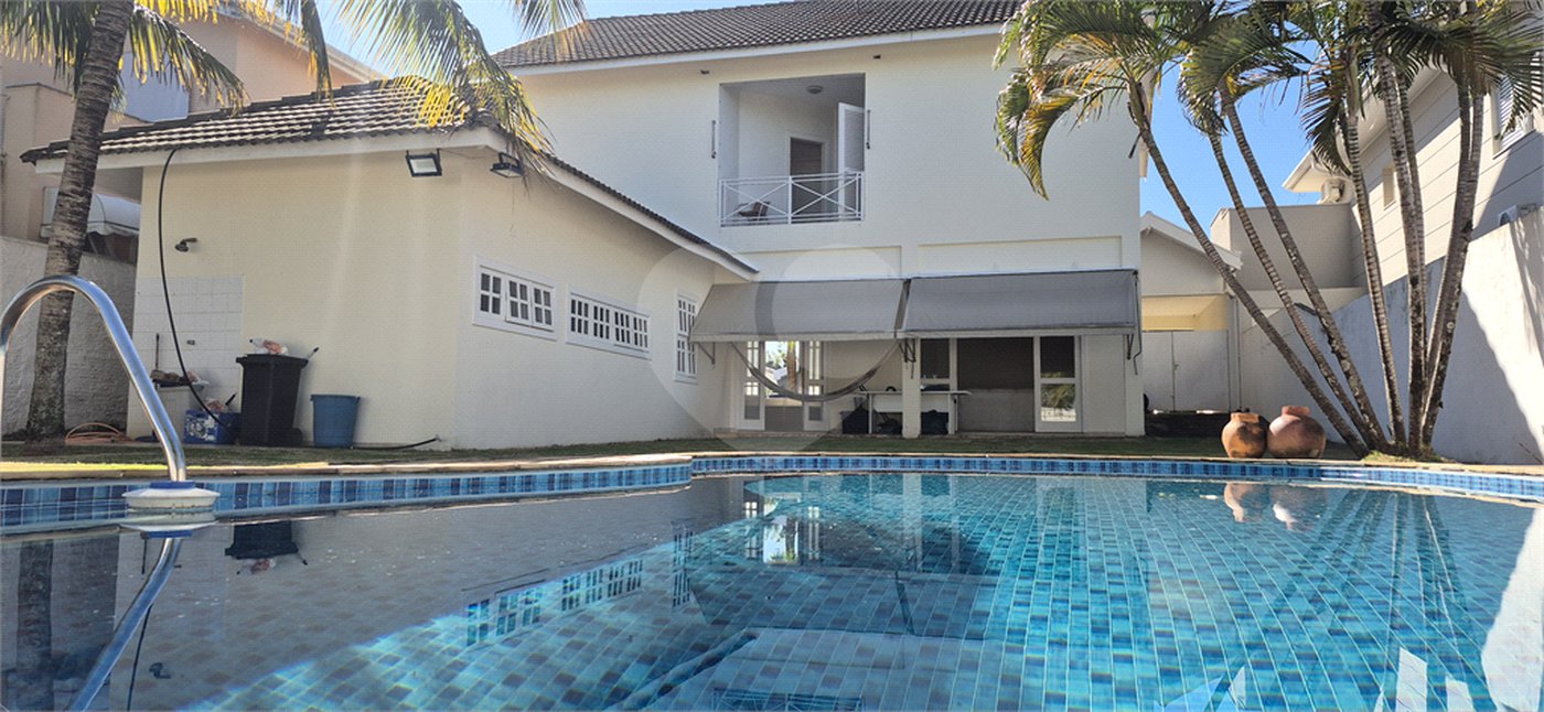 Casa à venda ou para alugar com 3 suítes no condomínio Jardim Theodora, Itu - SP