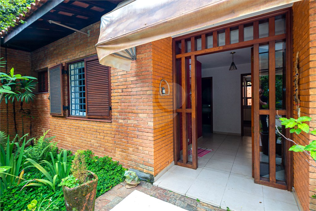 Casa à venda com 4 quartos, sendo 1 suíte, em Jardim Marajoara, São Paulo, SP