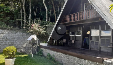 Sobrado à venda com 3 quartos, sendo 1 suíte,  em Samambaia, Mairiporã, SP