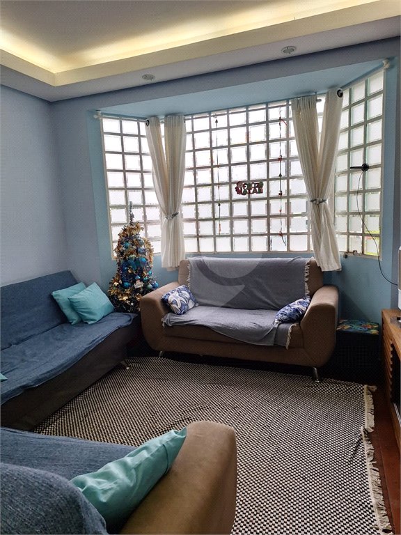 Sobrado à venda com 3 quartos, sendo 1 suíte, em Vila Irmãos Arnoni, São Paulo, SP