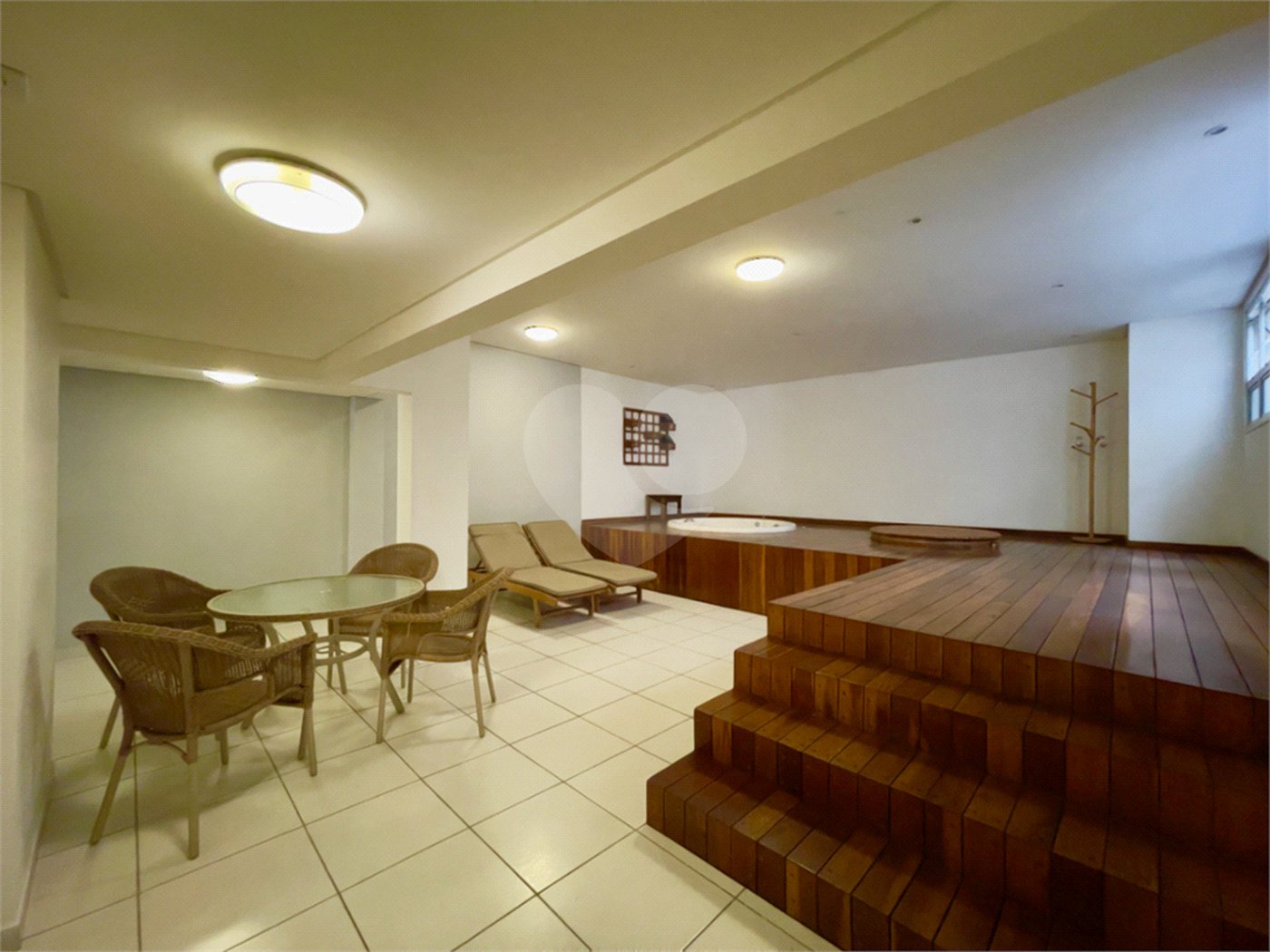 Apartamento à venda com 1 suíte, em República, São Paulo, SP