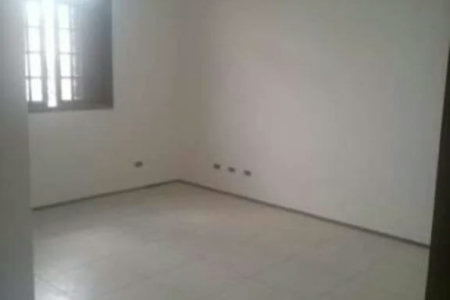 Sobrado à venda com 3 quartos, sendo 2 suítes,  em Jardim Monte Kemel, São Paulo, SP