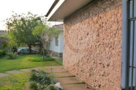 Casa Térrea à venda com 3 quartos, sendo 1 suíte, em Caxingui, São Paulo, SP