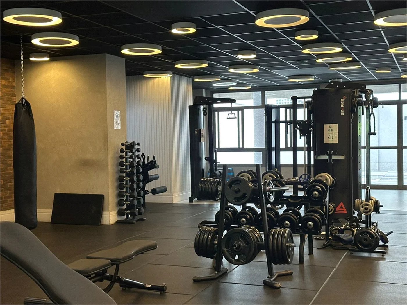 Apartamento à venda ou para alugar com 1 suíte em Pinheiros, São Paulo, SP