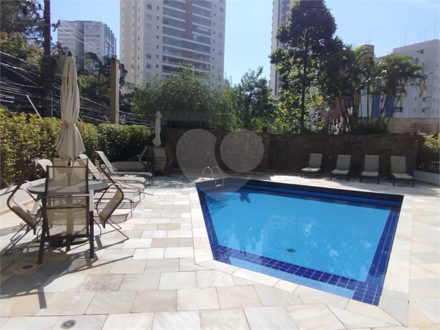 Apartamento para alugar com 3 quartos, sendo 1 suíte, em Morumbi, São Paulo, SP