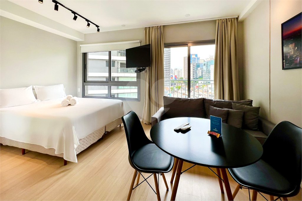 Studio Mobiliado na Vila Nova Conceição – Conforto e Estilo em 27m²!