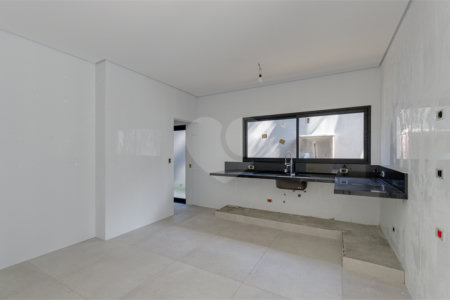 Casa à venda com 4 suítes no condomínio Reserva Robélia, São Paulo - SP