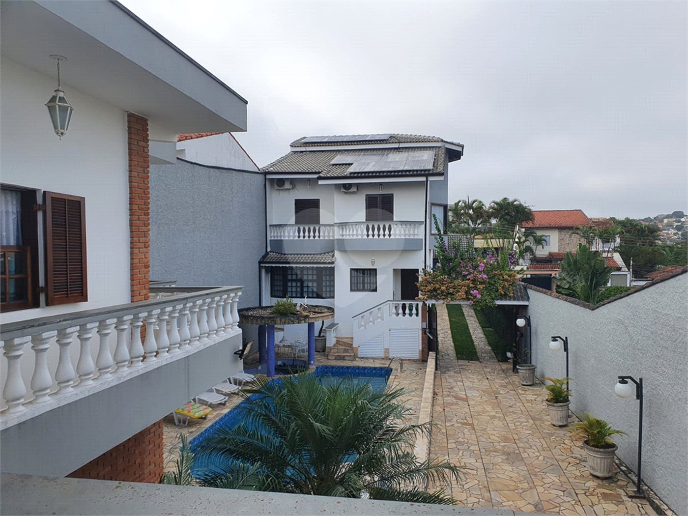 Casa à venda com 4 quartos, sendo 2 suítes,  em Mogi Moderno, Mogi das Cruzes, SP