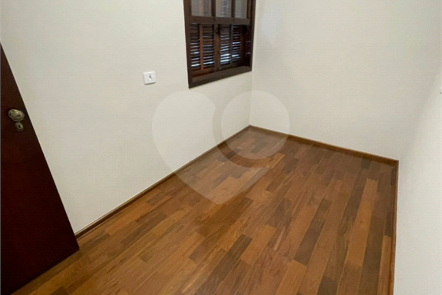 Sobrado à venda com 3 quartos, sendo 2 suítes, em Vila Palmeiras, São Paulo, SP