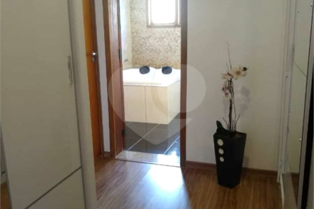 Sobrado à venda com 4 quartos, sendo 1 suíte, em Nova Itatiba, Itatiba, SP