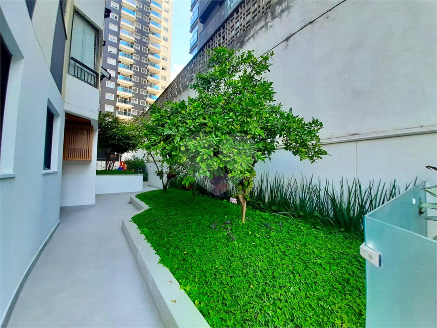 Apartamento para alugar com 3 quartos, sendo 1 suíte, em Vila Olímpia, São Paulo, SP