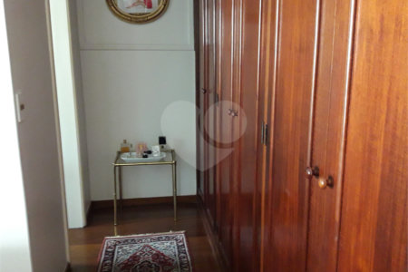 Apartamento à venda com 4 quartos, sendo 3 suítes, em Vila Andrade, São Paulo, SP