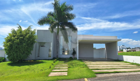 Casa à venda com 4 quartos, sendo 3 suítes,  no condomínio Fazenda Alta Vista, Salto de Pirapora - SP
