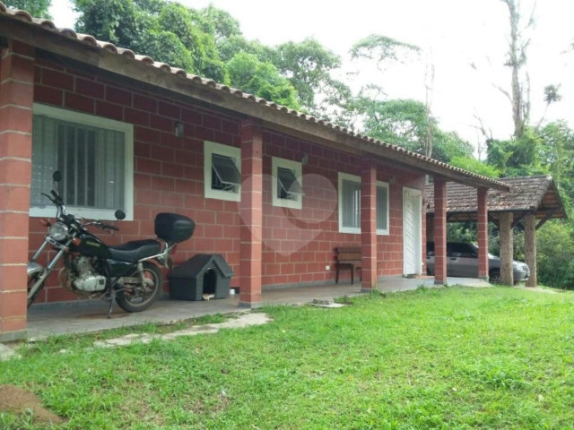 Casa Térrea à venda com 3 quartos, sendo 1 suíte,  em Santa Inês, Caieiras, SP