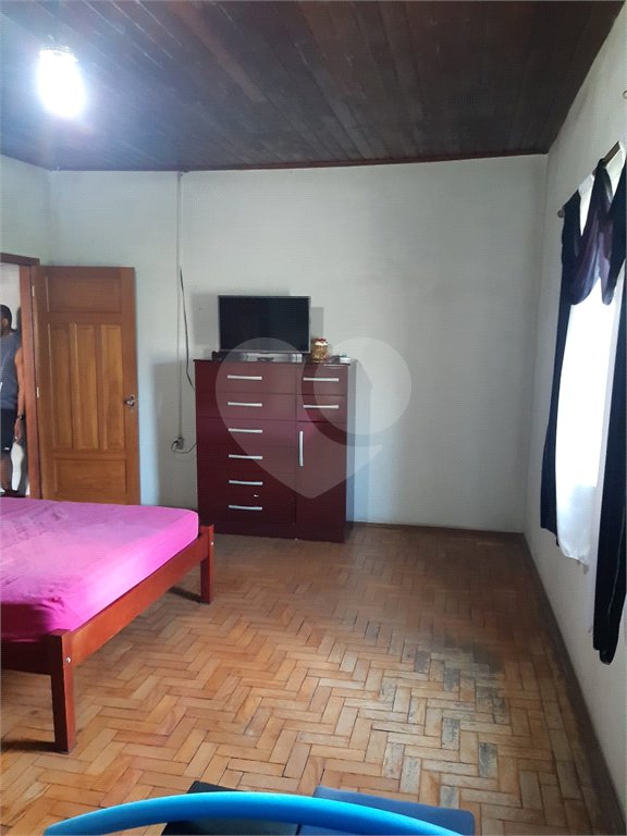 Casa à venda com 2 quartos no Centro, Salto, SP