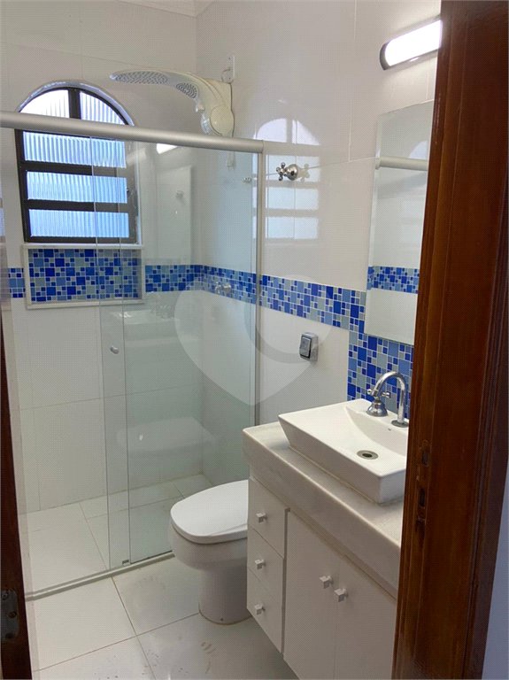 Casa à venda com 4 quartos, sendo 2 suítes,  no Centro, Serra Negra, SP