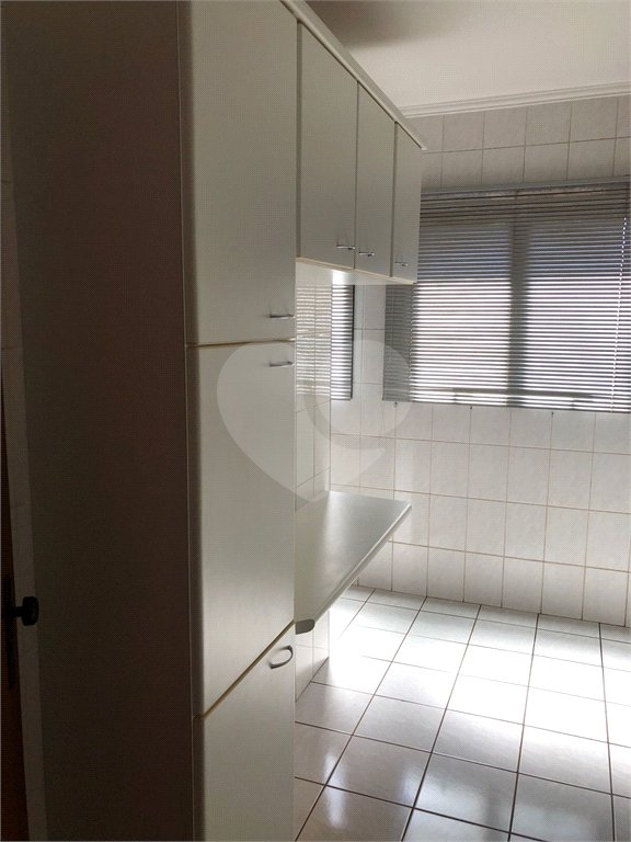 Apartamento à venda com 2 quartos, sendo 1 suíte, no Centro, Araraquara, SP