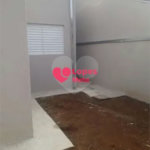 Casa à venda com 2 quartos, sendo 1 suíte, em Residencial Estoril, Taubaté, SP