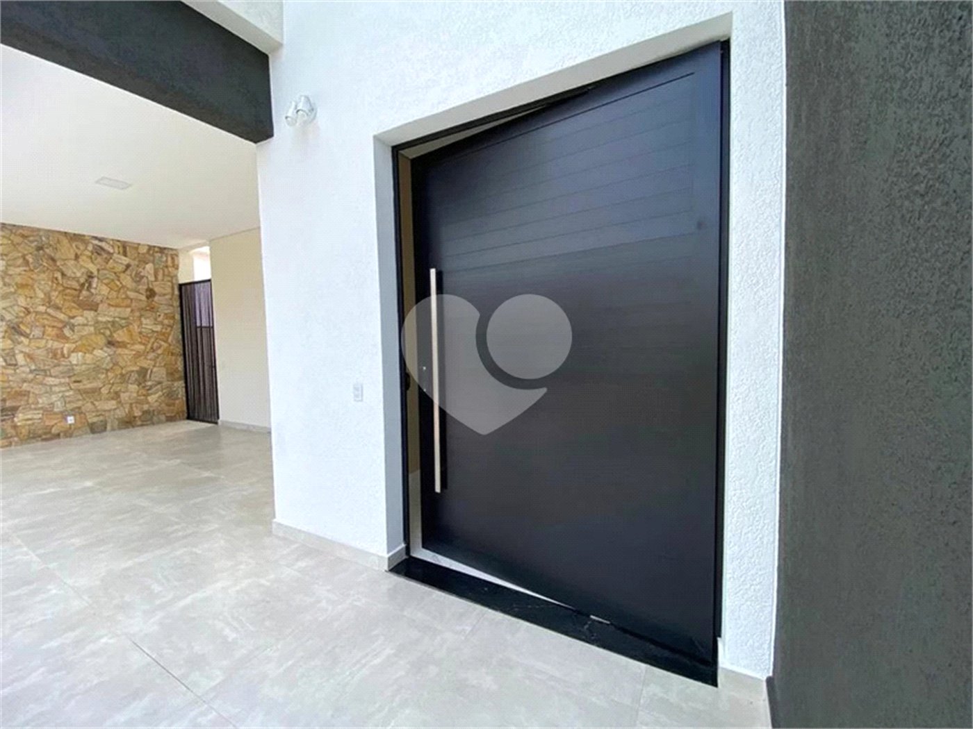Casa à venda com 3 quartos, sendo 2 suítes, no condomínio Chacara Ondina, Sorocaba - SP