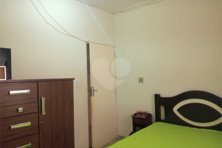 Casa à venda com 3 quartos, sendo 1 suíte, em Vila Regina, Itapetininga, SP