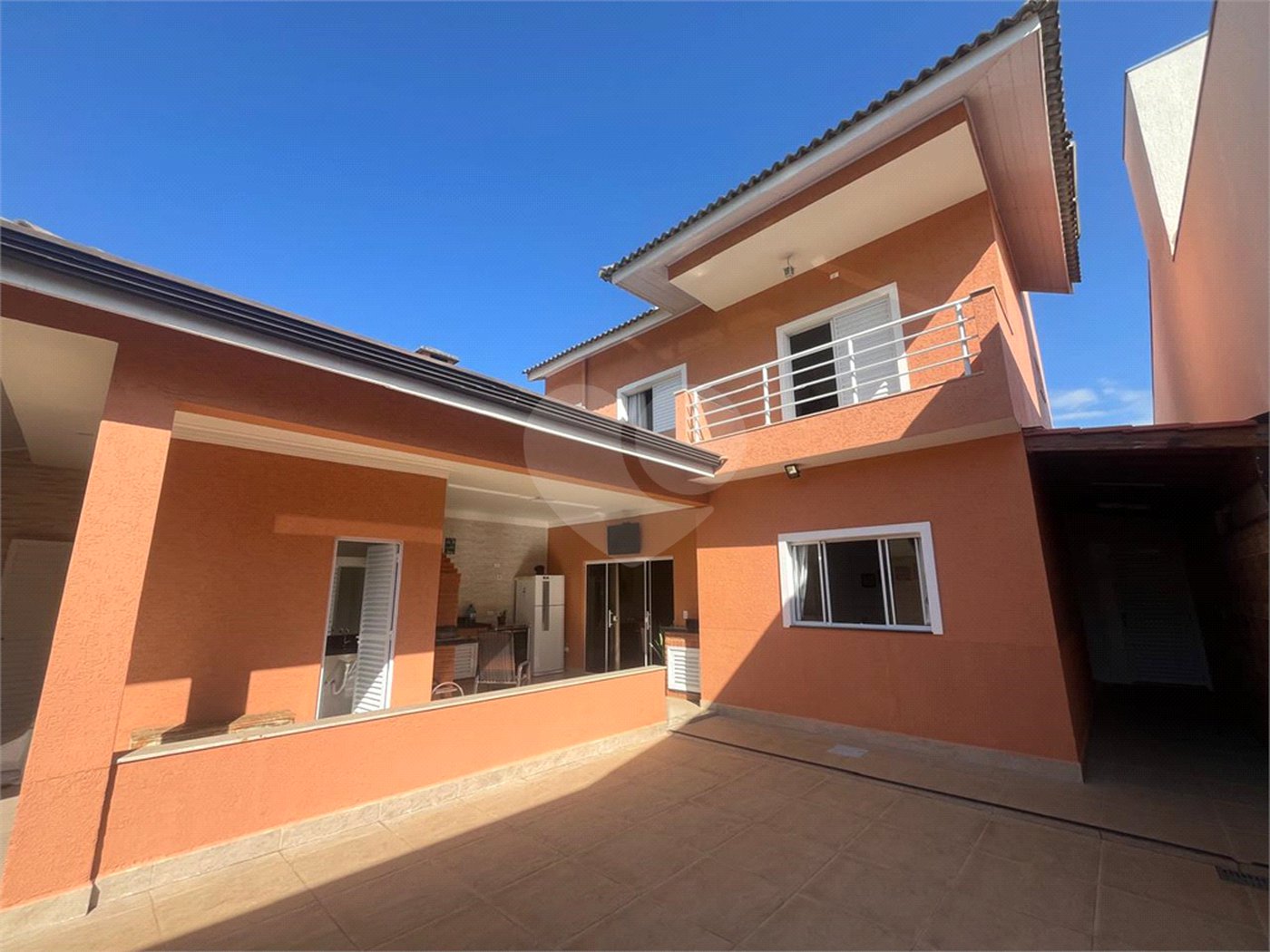 Casa à venda com 3 suítes no condomínio Lago da Serra, Araçoiaba da Serra - SP