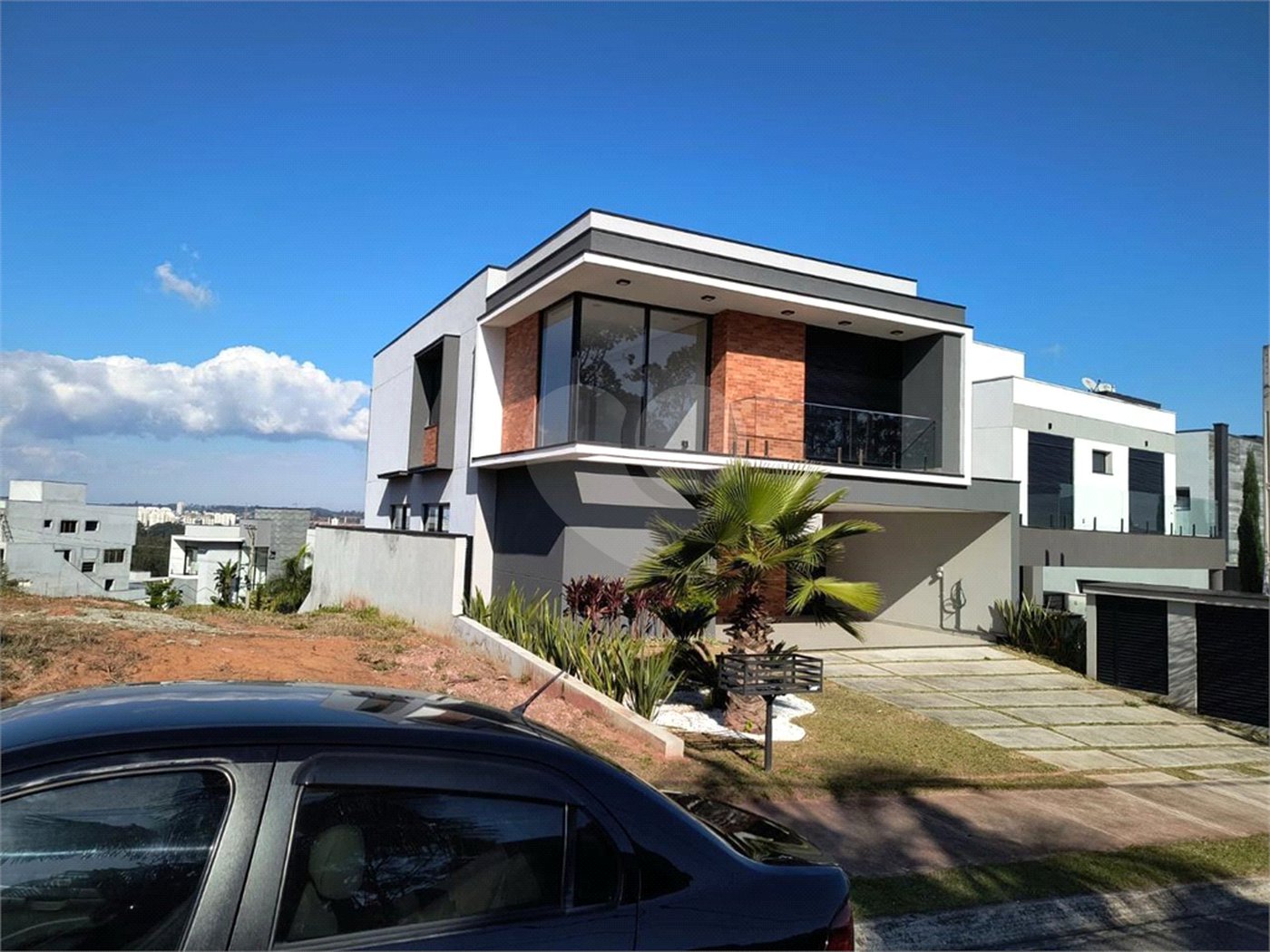 Casa à venda com 3 quartos, sendo 1 suíte, no condomínio Bella Città - Fazenda Rodeio, Mogi das Cruzes - SP