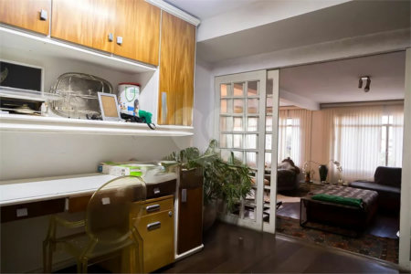 Casa à venda com 6 quartos, sendo 5 suítes,  em Vila do Encontro, São Paulo, SP