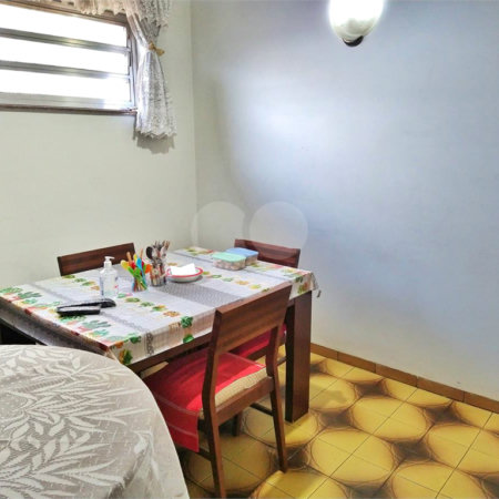 Casa à venda com 2 quartos, sendo 1 suíte, em Vila Comercial, São Paulo, SP
