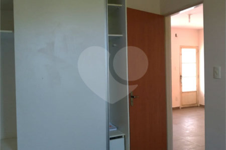 Apartamento à venda com 2 quartos em Cidade Boa Vista, Suzano, SP