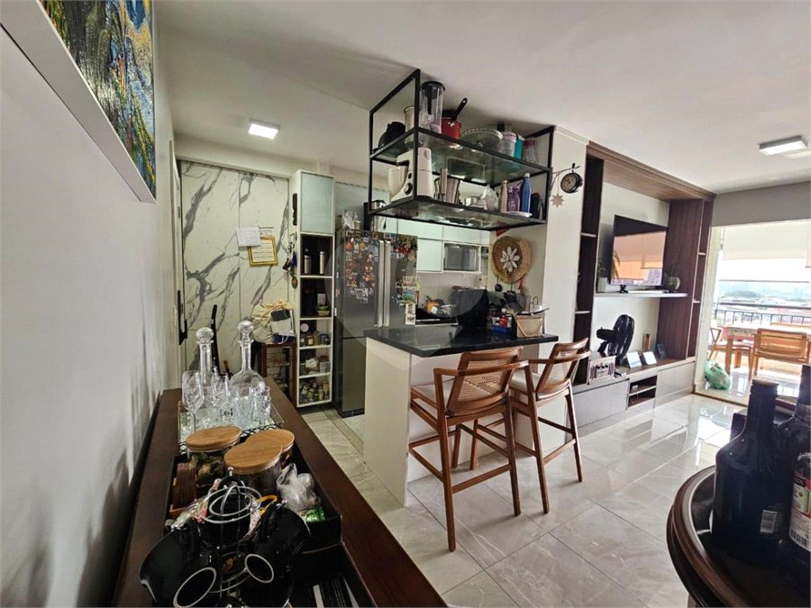 Apartamento à venda com 2 suítes em Vila Anastácio, São Paulo, SP