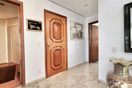 Apartamento à venda com 4 quartos, sendo 1 suíte,  em Vila Mariana, São Paulo, SP