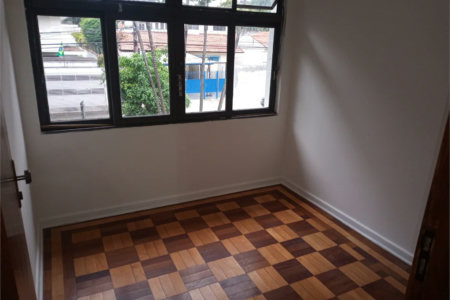 Casa Térrea à venda ou para alugar com 3 quartos, sendo 1 suíte,  em Caxingui, São Paulo, SP