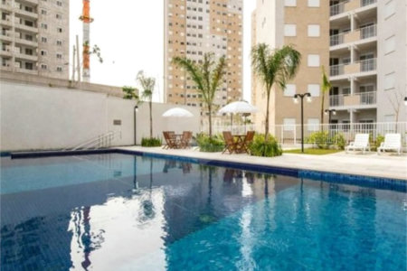 Apto com varanda gourmet no Belém Brás
