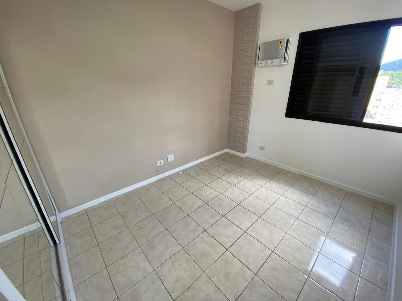 Apartamento com 1 dormitório para alugar, 65 m² por R$ 4.500,00/mês - José Menino - Santos/SP