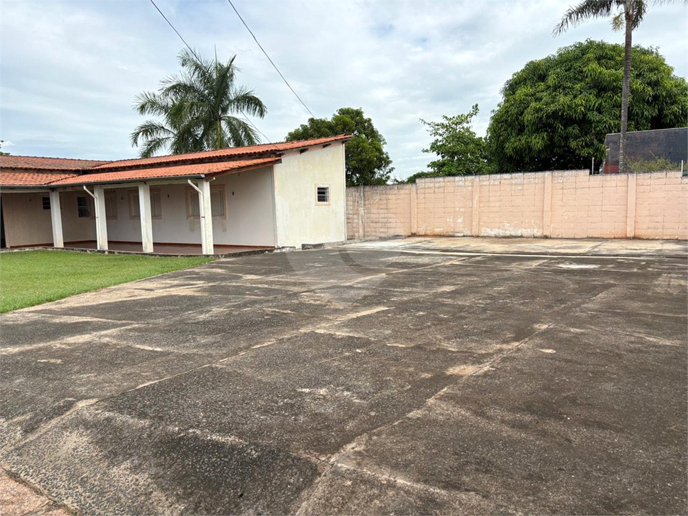 Chácara à venda com 3 quartos, sendo 1 suíte, em João Jabour, Salto, SP