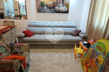 Casa à venda com 3 quartos, sendo 1 suíte,  no condomínio Residencial Shekinah, São Paulo - SP