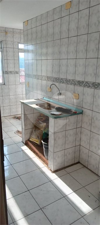Apartamento à venda com 2 quartos em Cidade Tiradentes, São Paulo, SP