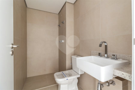 Apartamento à venda ou para alugar com 4 quartos, sendo 3 suítes, em Jardim Morumbi, São Paulo, SP