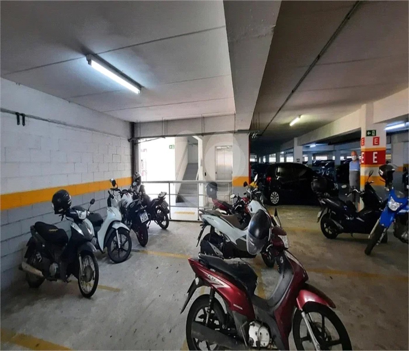 Apartamento à venda com 2 quartos em Castelo, Santos, SP