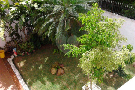 Sobrado à venda com 4 quartos, sendo 1 suíte, em Alto da Boa Vista, São Paulo, SP
