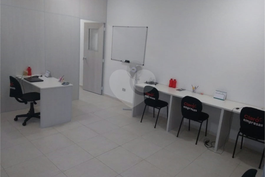 Prédio à venda com 3 quartos em Santana, São Paulo, SP