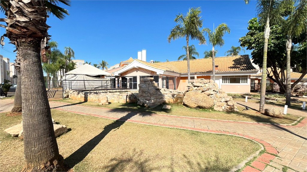 Apartamento à venda com 2 quartos em Vossoroca, Votorantim, SP