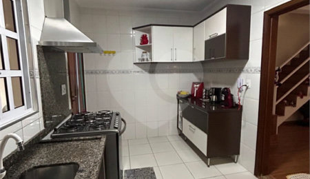 Casa à venda com 3 quartos, sendo 1 suíte,  no condomínio Jardim Europa, Mogi das Cruzes - SP