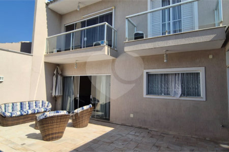 Casa à venda com 5 quartos, sendo 4 suítes, no condomínio Residencial Vilazul, Sorocaba - SP