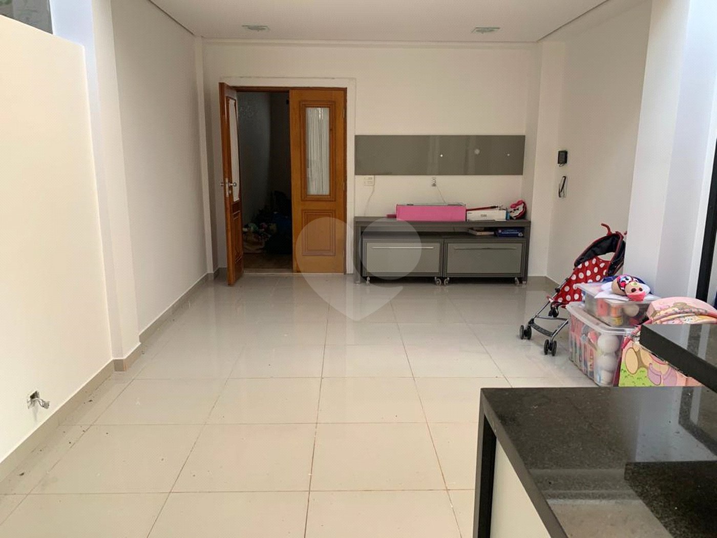 Casa à venda com 5 suítes no condomínio Jardim São Felipe, Atibaia - SP