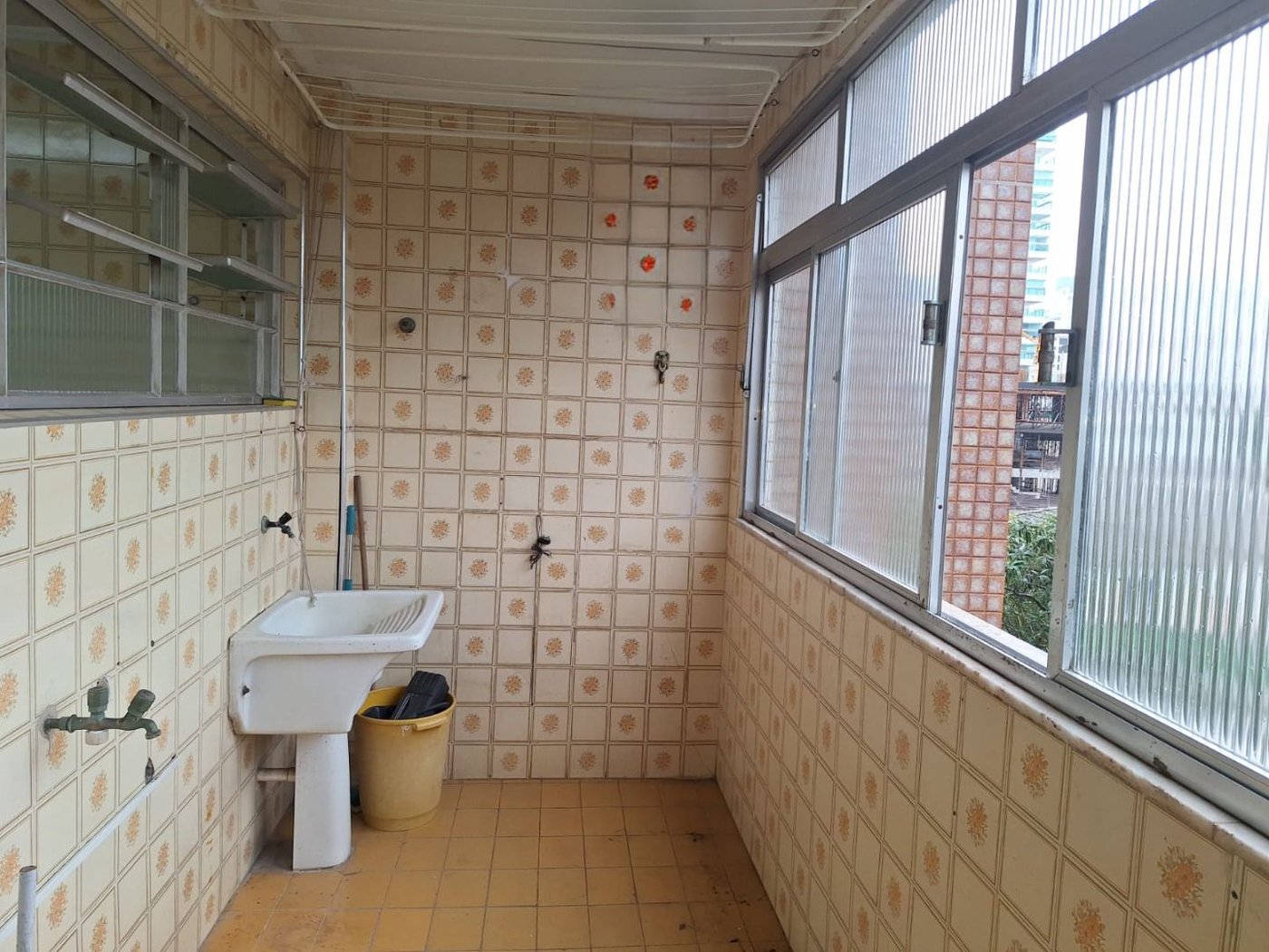 Apartamento Amplo a Apenas 120 Metros da Praia – Localização Privilegiada na Ponta da Praia!