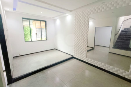Casa de Vila à venda com 3 quartos, sendo 1 suíte, em Praça da Bandeira, Rio de Janeiro, RJ