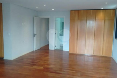 Apartamento à venda com 3 suítes em Jardim da Saúde, São Paulo, SP