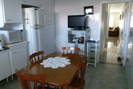 Sobrado à venda com 4 quartos, sendo 3 suítes, em Tucuruvi, São Paulo, SP