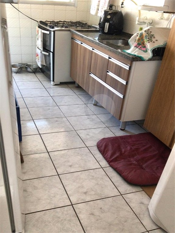 Apartamento à venda com 2 quartos, sendo 1 suíte,  em Itararé, São Vicente, SP